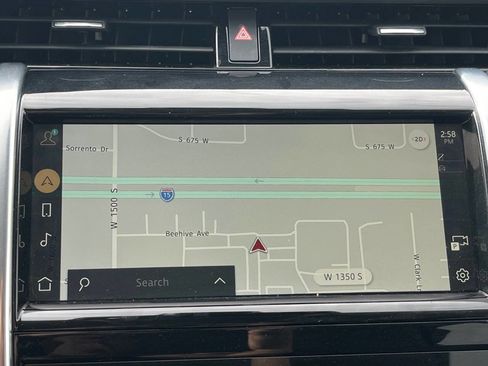 Used 2023 Land Rover Discovery Sport SE image 13