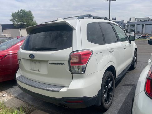 Used 2018 Subaru Forester 2.5i Premium w/ Popular Package #3B AWD/4WD image 3