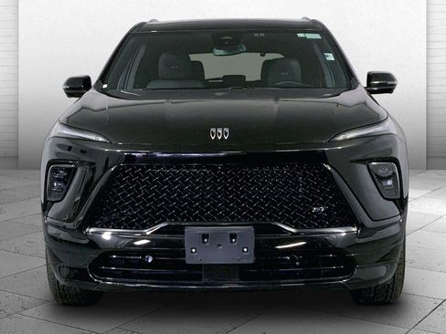 Used 2025 Buick Enclave Sport Touring image 2