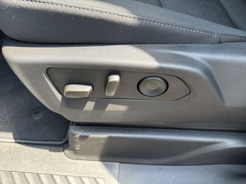 New 2025 Chevrolet Suburban LS image 13