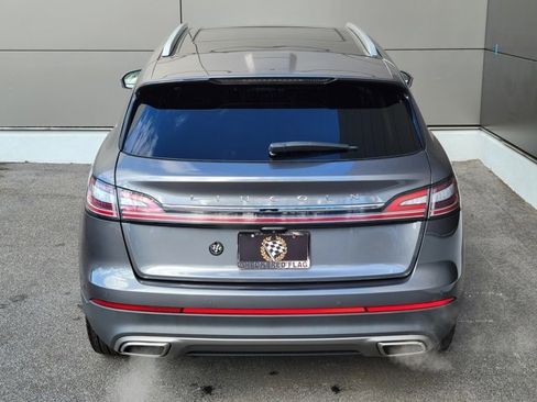 Used 2022 Lincoln Nautilus Reserve image 5