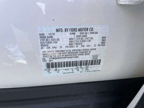 Used 2023 Ford Explorer XLT w/ Equipment Group 202A AWD/4WD image 44