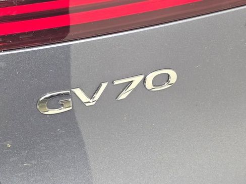 New 2026 Genesis GV70 2.5T Advanced AWD/4WD image 11