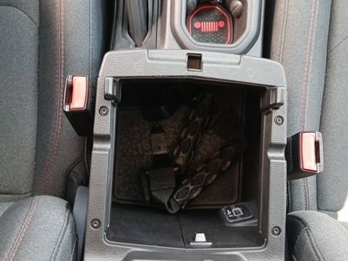 Used 2025 Jeep Gladiator Rubicon AWD/4WD image 42