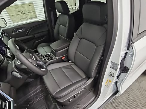 New 2026 GMC Canyon Elevation w/ Convenience Package image 28