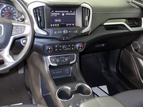 Used 2023 GMC Terrain SLE w/ Driver Convenience Package image 35