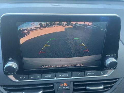 Used 2019 Nissan Altima 2.5 SR image 13