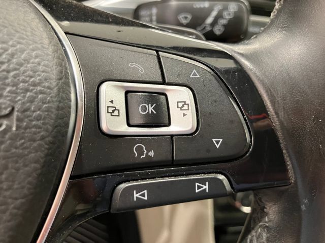 Used 2018 Volkswagen Golf S FWD image 28