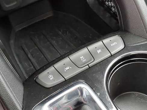 Certified 2021 Chevrolet TrailBlazer RS w/ Sun and Liftgate Package image 28