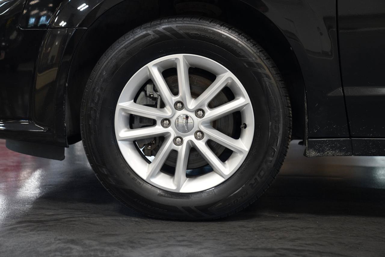 Used 2019 Dodge Grand Caravan SXT FWD image 9