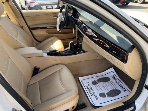 Used 2011 BMW 328i Sedan RWD image 10