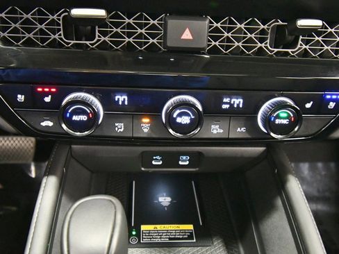 Certified 2025 Honda Accord Touring image 27