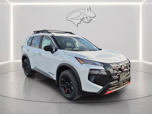 New 2026 Nissan Rogue SV image 8