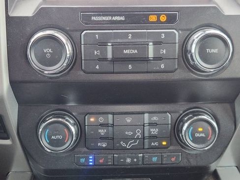 Used 2019 Ford F250 Lariat w/ Lariat Ultimate Package AWD/4WD image 16
