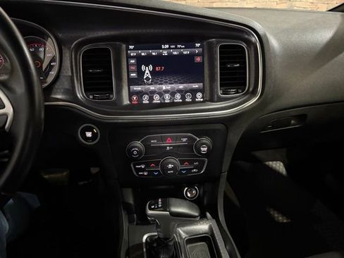 Used 2017 Dodge Charger SXT AWD/4WD image 20