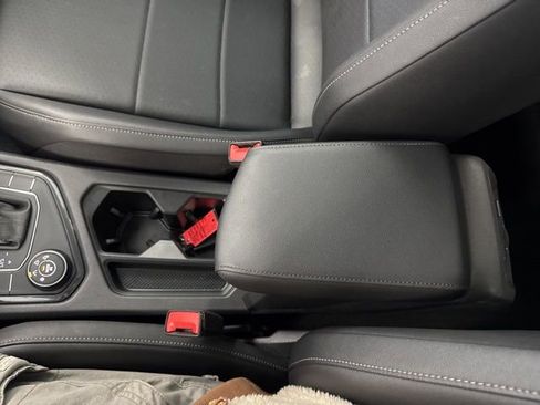 Used 2019 Volkswagen Tiguan SE w/ Panoramic Sunroof Package image 49