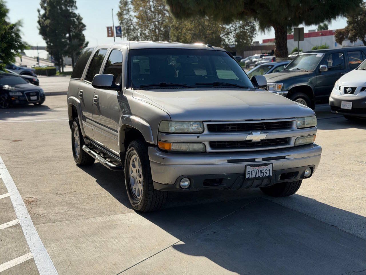 Used 2004 Chevrolet Tahoe Z71 w/ Z71 Preferred Equipment Group AWD/4WD image 4