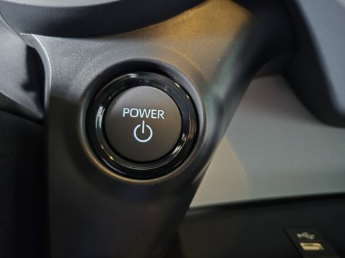 New 2026 Toyota Sienna XLE image 29