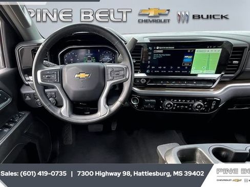 Used 2025 Chevrolet Silverado 3500 LT w/ Safety Package image 5