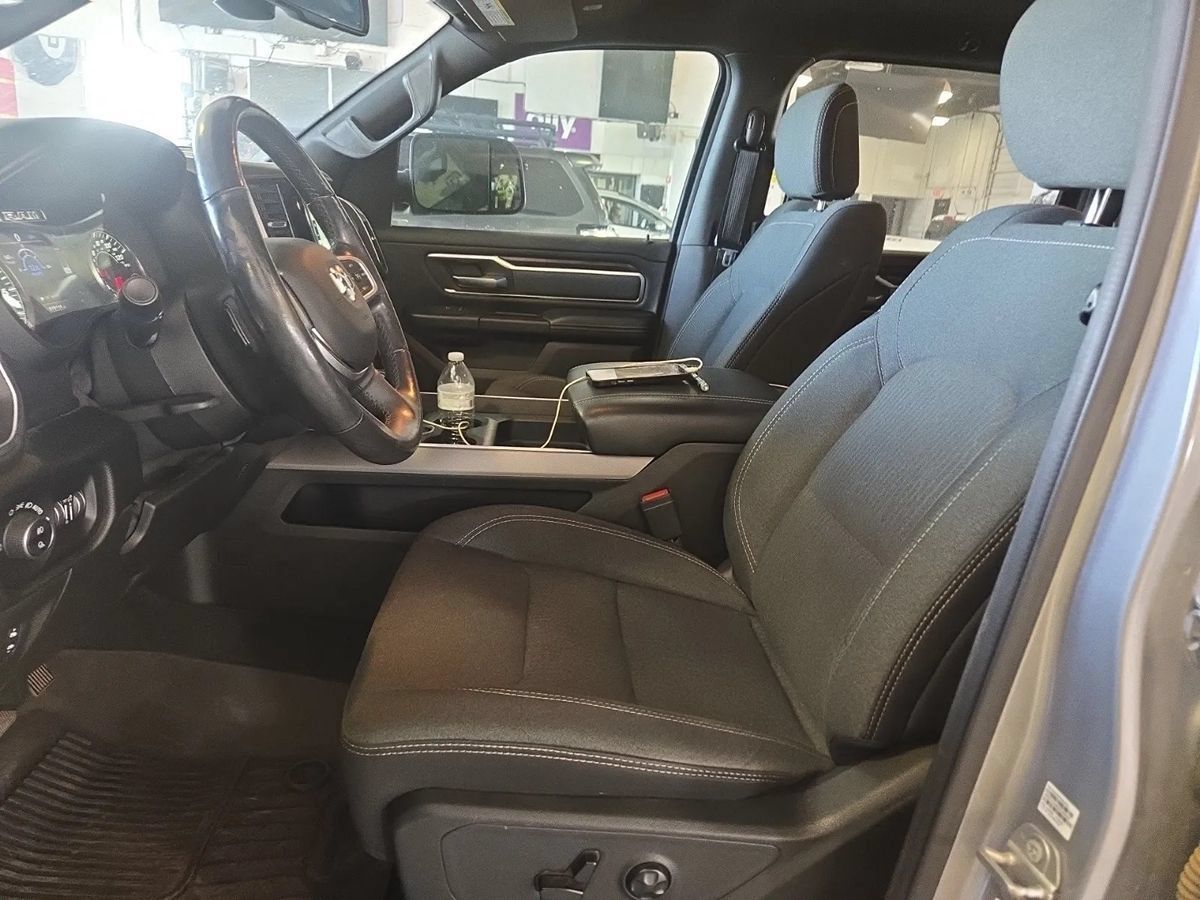 Used 2019 RAM 1500 Big Horn AWD/4WD image 9