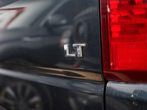 Used 2020 Chevrolet Silverado 1500 LT w/ Trailering Package image 4