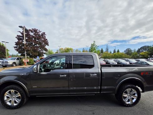 Used 2016 Ford F150 Platinum w/ Equipment Group 701A Luxury AWD/4WD image 4