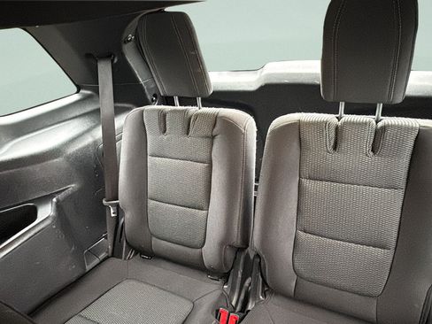 Used 2017 Ford Explorer XLT AWD/4WD image 15