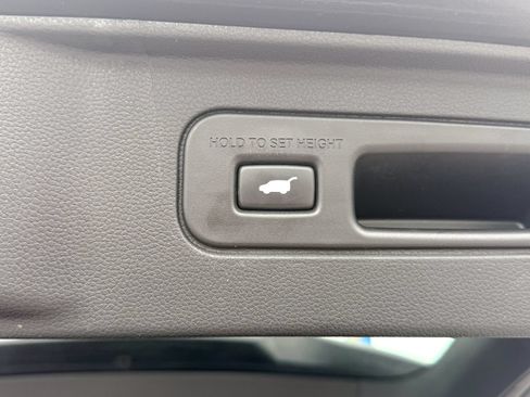 Used 2023 Honda Pilot Elite image 17
