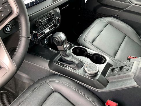 New 2025 Ford Bronco Big Bend image 8