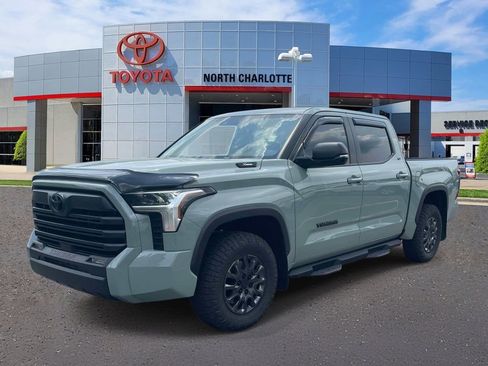 Used 2026 Toyota Tundra SR5 w/ SR5 Premium Package AWD/4WD image 5