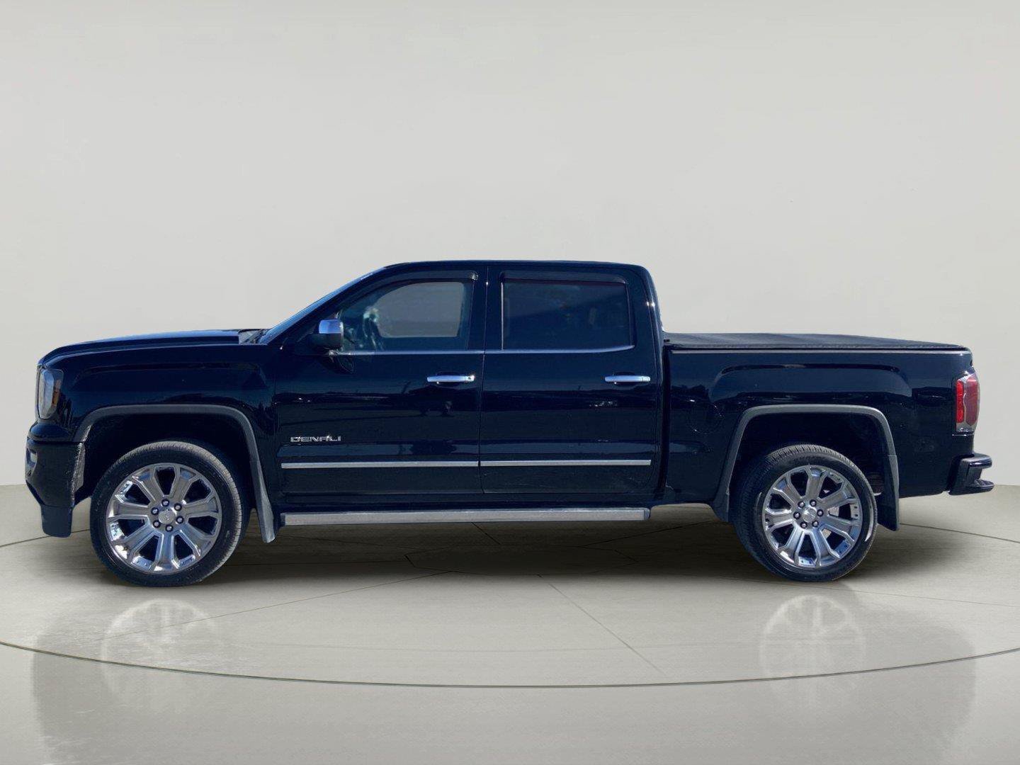 Used 2018 GMC Sierra 1500 Denali w/ Denali Ultimate Package AWD/4WD image 6