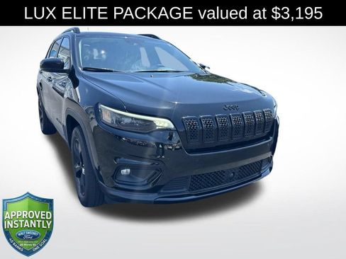Used 2023 Jeep Cherokee Altitude Lux w/ Lux Elite Package AWD/4WD image 1