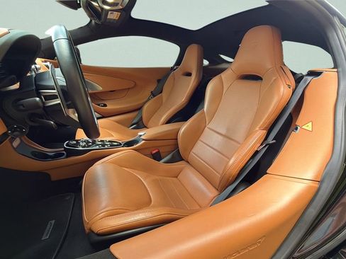 Used 2023 McLaren GT image 5