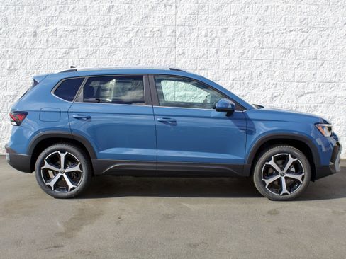 New 2026 Volkswagen Taos SEL AWD/4WD image 5