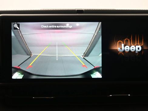 Used 2025 Jeep Gladiator Mojave w/ Convenience Group image 32