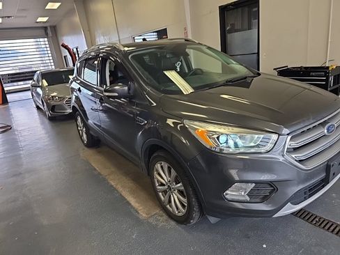 Used 2017 Ford Escape Titanium AWD/4WD image 1