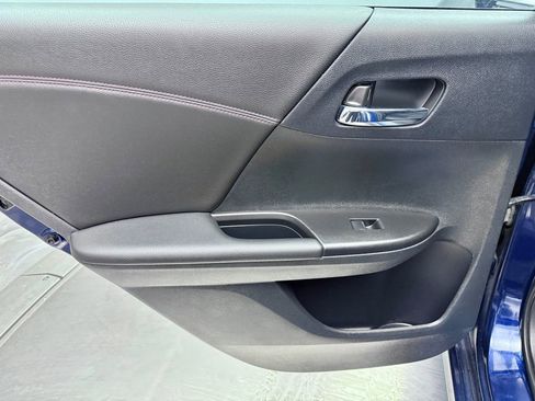 Used 2017 Honda Accord Sport Special Edition image 17