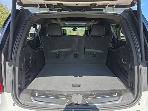 Used 2023 GMC Yukon XL Denali Ultimate image 19