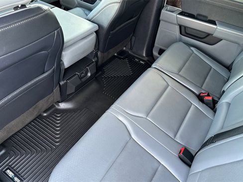 Used 2021 Ford F150 Lariat w/ Trailer Tow Package image 13