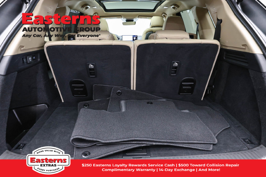 Used 2023 Acura MDX w/ Advance Package AWD/4WD image 10