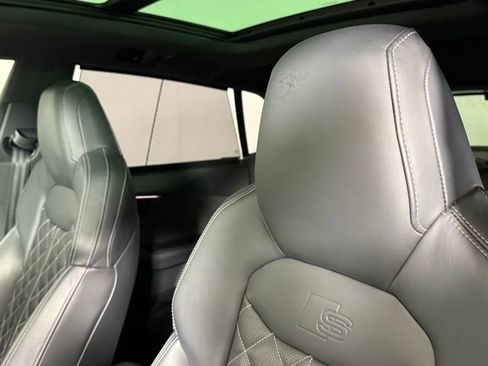 Used 2022 Audi SQ8 Prestige image 13