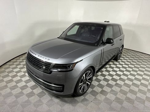 Certified 2023 Land Rover Range Rover SE image 9