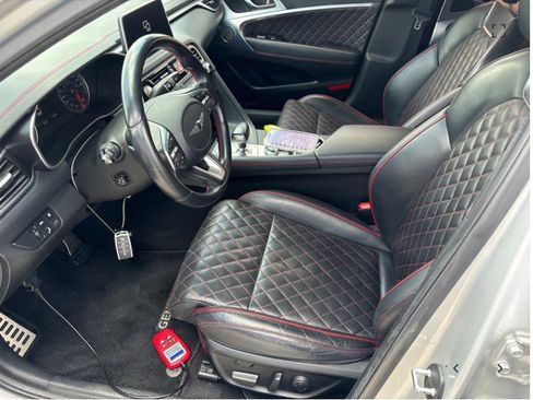 Used 2019 Genesis G70 2.0T Advanced w/ Sport Package RWD image 5
