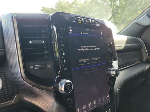 Used 2019 RAM 1500 Limited AWD/4WD image 21