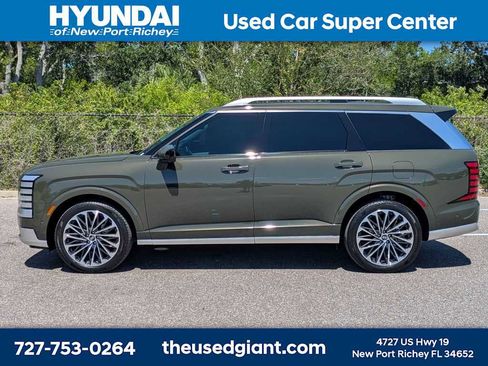 Used 2026 Hyundai Palisade Calligraphy AWD/4WD image 2