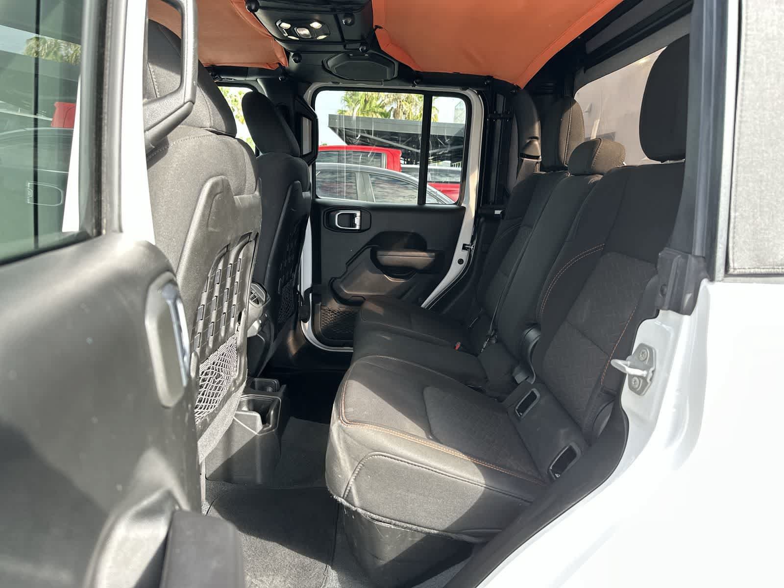 Used 2022 Jeep Gladiator Mojave AWD/4WD image 4