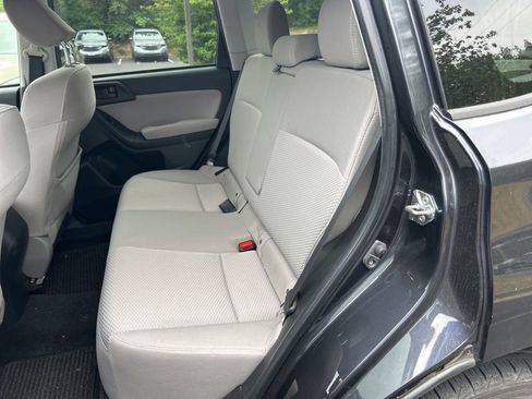 Used 2015 Subaru Forester 2.5i Premium AWD/4WD image 18