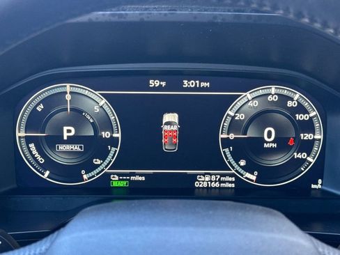 Used 2024 Mitsubishi Outlander 4WD Plug-In Hybrid image 25