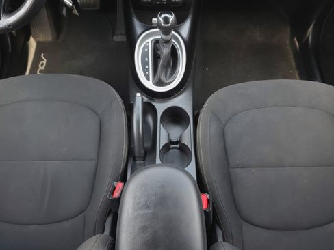 Used 2017 Kia Soul FWD image 18