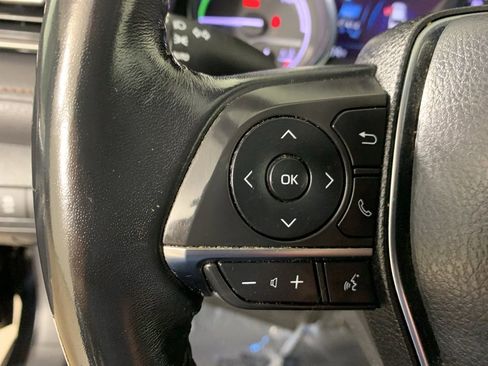 Used 2020 Toyota Camry XLE FWD image 20